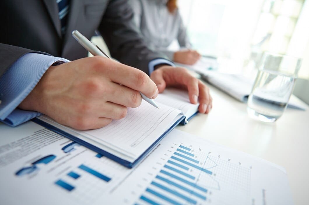 Why Outsourcing Accounting & Bookkeeping is a Smart Move for Small Businesses